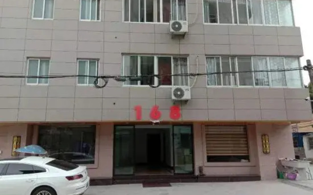 Yueqing 168 Hotel