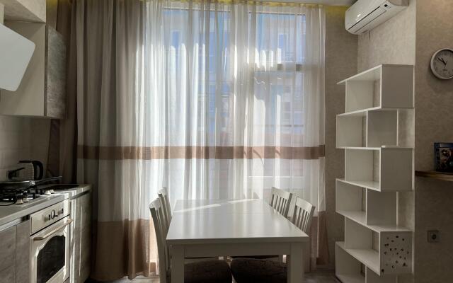 Alicekeys (Алискис) на улице Молодогвардейская 2/56