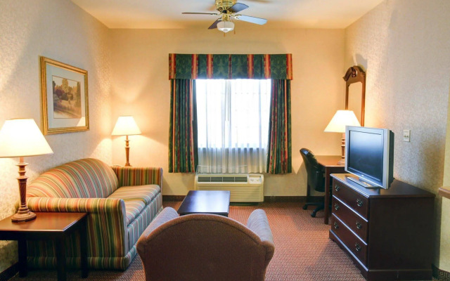 Quality Inn & Suites, Near University