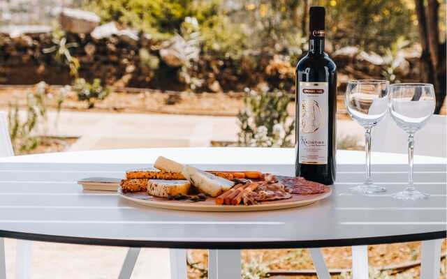 Xerolithos Natural Living