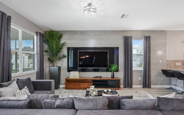 1575OL Ultimate 8 Bedroom