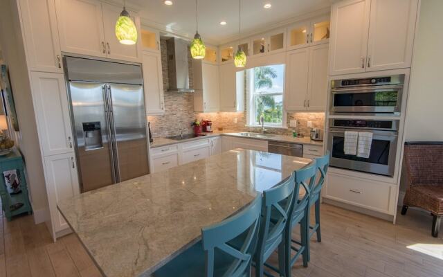 Coastal Horizons Apartment 6