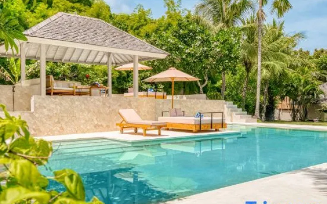 Villa Venice - 2000m2 Garden, right behind beach – Pool – Kerobokan Kelod