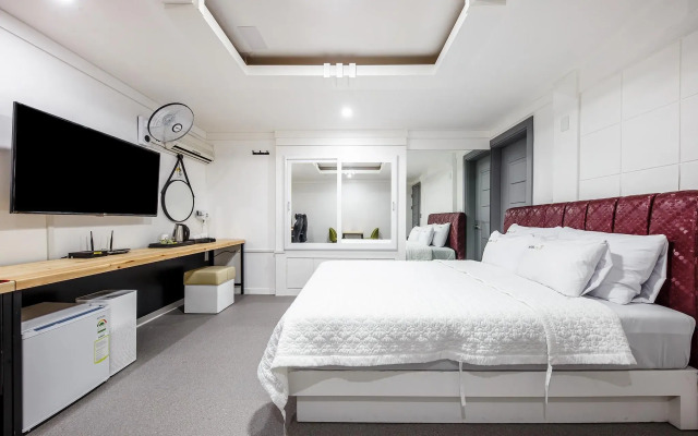 Daejeon Yongmun The Bom