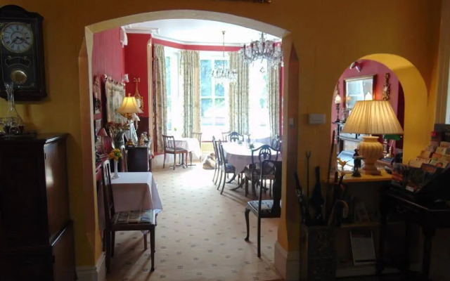 Holywell Guest House