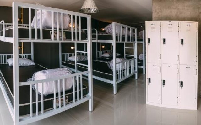 Yimwhan Hostel &Cafe