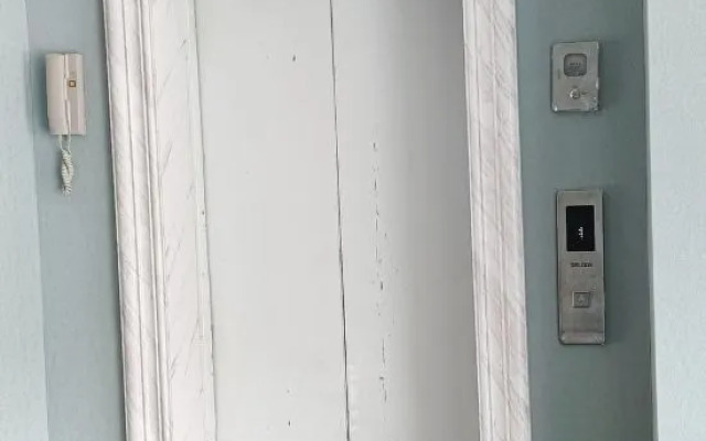 Batang Jingyue Hotel