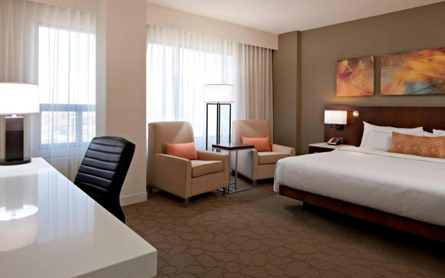 Delta Hotels by Marriott Edmonton South Conference Centre