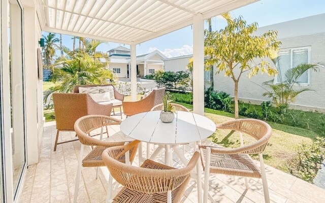 Cozy Villa at Green One 5D W Breakfast Included