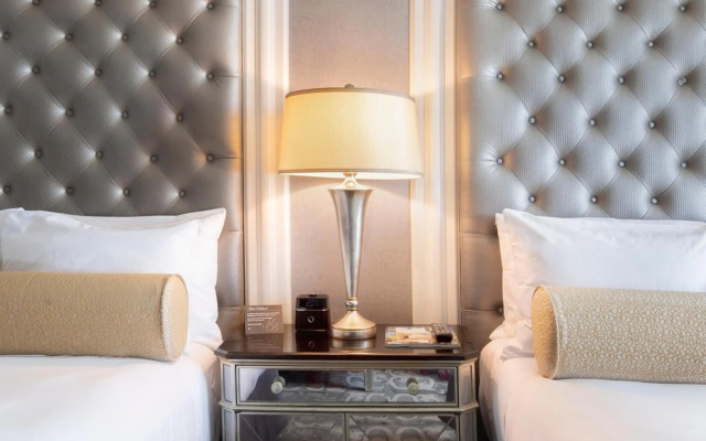 Hotel Ballard
