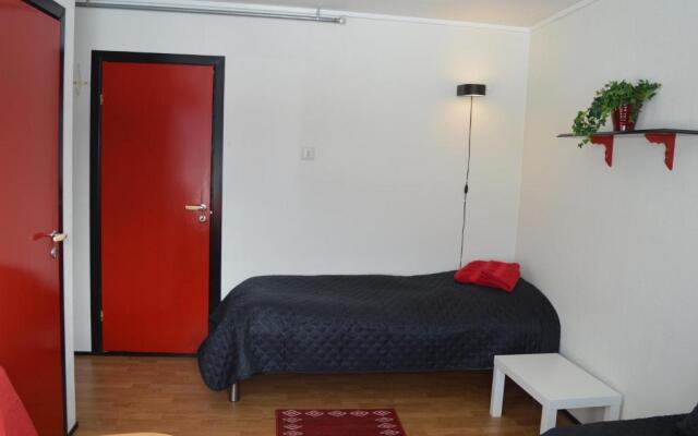 Lyngenfjord, Frøyas hus