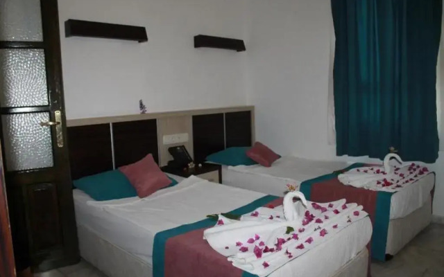 Semt Luna Beach Hotel