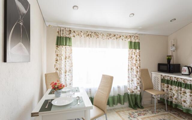 Live comfortably on Andreevskaya Street