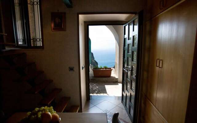 Pontone Hills on Amalfi