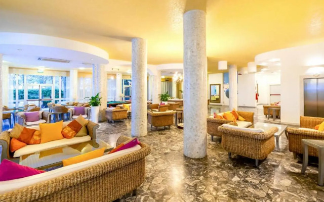 American Hotel