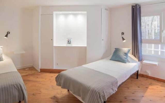 Ponton Private Apartment Near Lake