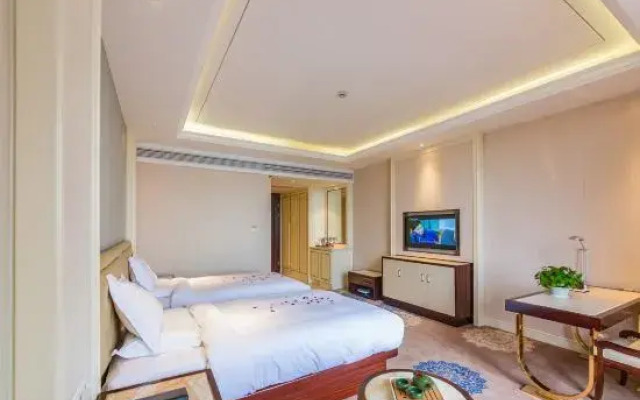 Danfenglin Tourist Hotel