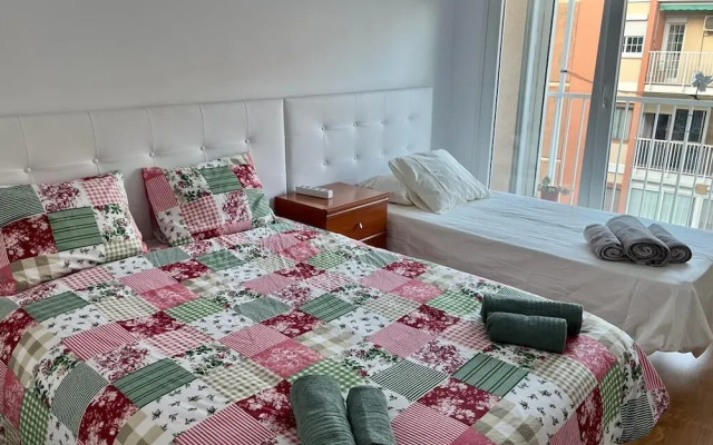 Amplio apartamento cerca FIRA y Centro