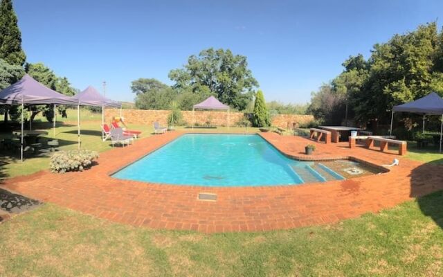 At The Rocks Country Estate