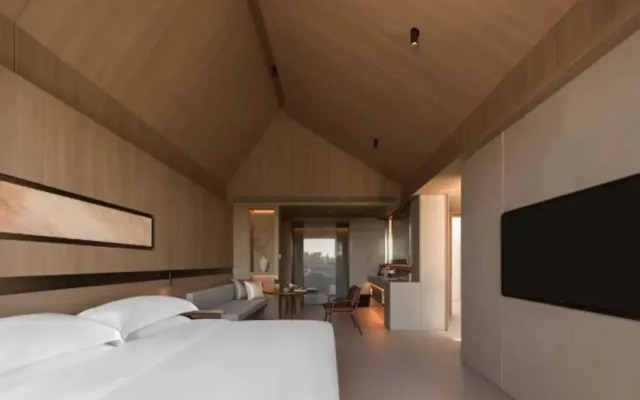 Deqing Shenghua Lakeside  SSAW Garden Hotel