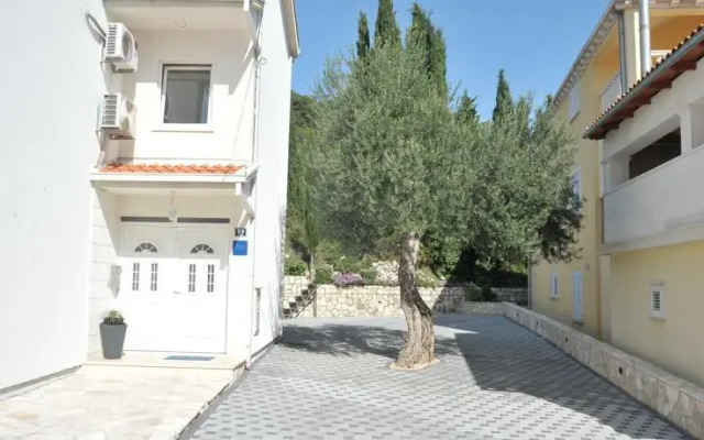 Apartments Sutalo