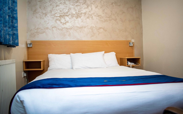 Royal Square Hotel - BHX & NEC