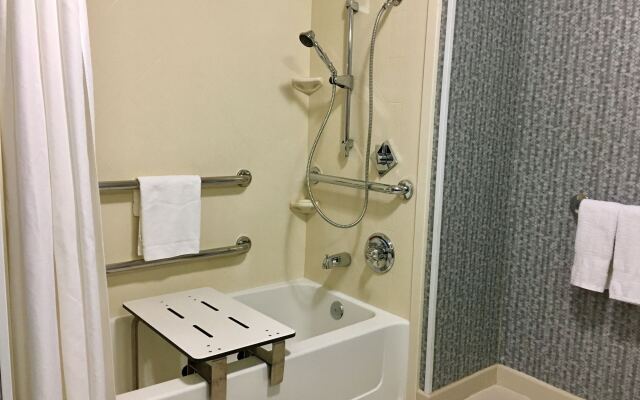 Hampton Inn & Suites Tulsa/Central