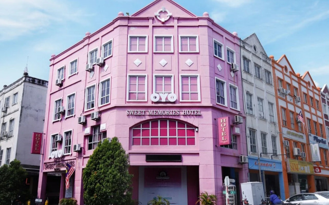 OYO 954 Sweet Memories Hotel