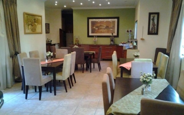 Le Bougainville Guest House