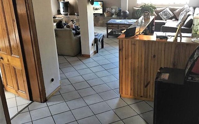 Jembjo's Knysna Lodge & Backpackers