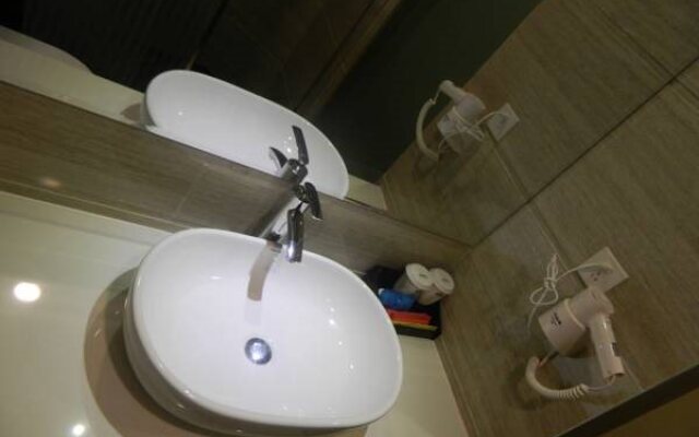Sealy Hotel