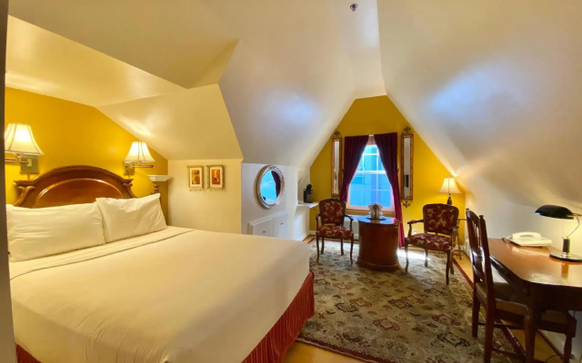 Excelsior Inn