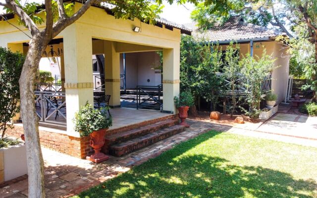 Thaba Legae Guest Lodge