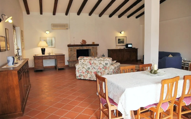 Villa Il Casolare Country House With Pool on Sperlonga's Hill