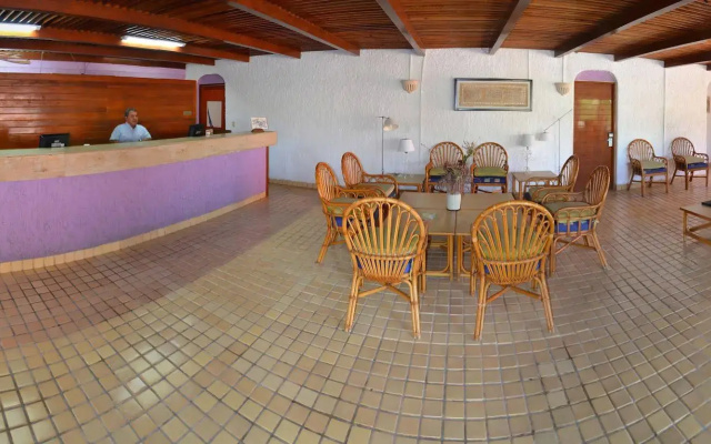 Отель Selina Cancun Laguna Hotel Zone