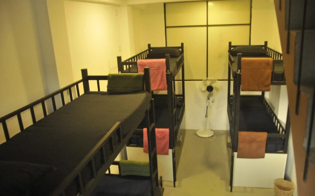 The MIDTOWN Hostel