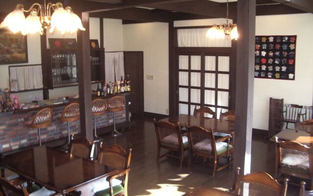 Pension & Craft Shop Hanamizuki