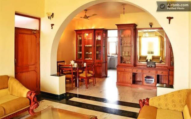 Bhola Bhawan Bed and Breakfast