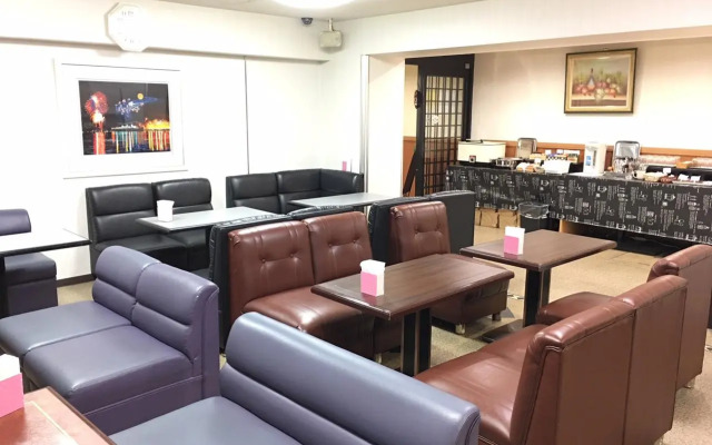 Business Inn Sennichimae Hotel