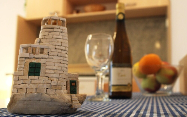 Lina - 30m From the Beach - SA6