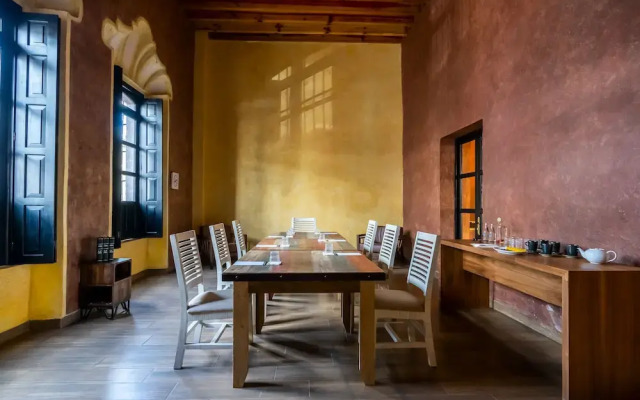 Hotel Patio Santiago