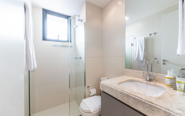 Apartamento com varanda e ótima localização | Vila Olímpia