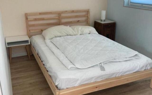 The Bee - Trekkershuts & Apartment