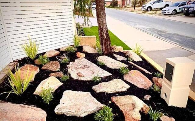 Sandpiper Island Tranquil Waterfront Views & Jetty