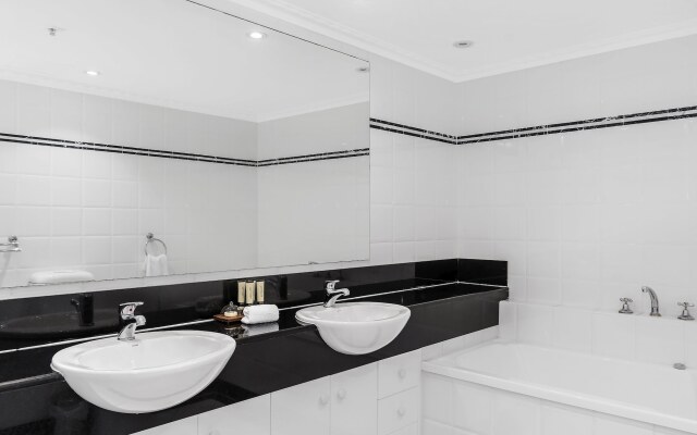 Oscar on Main Resort