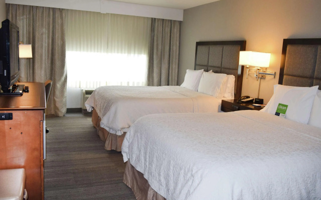 Hampton Inn & Suites By Hilton Calgary- University Northwest