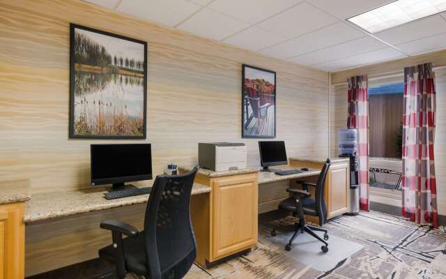 Best Western Holiday Lodge