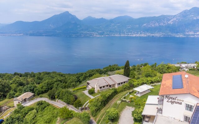 Hotel Laguna