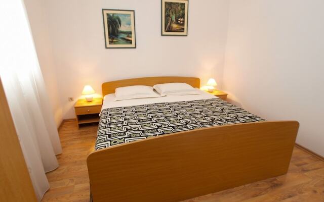 Apartment 440