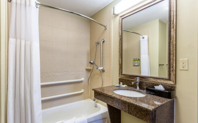 Candlewood Suites Harrisburg I-81 - Hershey Area by IHG